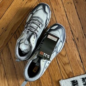 5.11 Always Be Ready, size 9, Eur 41